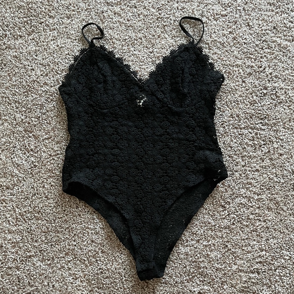 H&M Stretchy Floral Lace Bodysuit Size Large